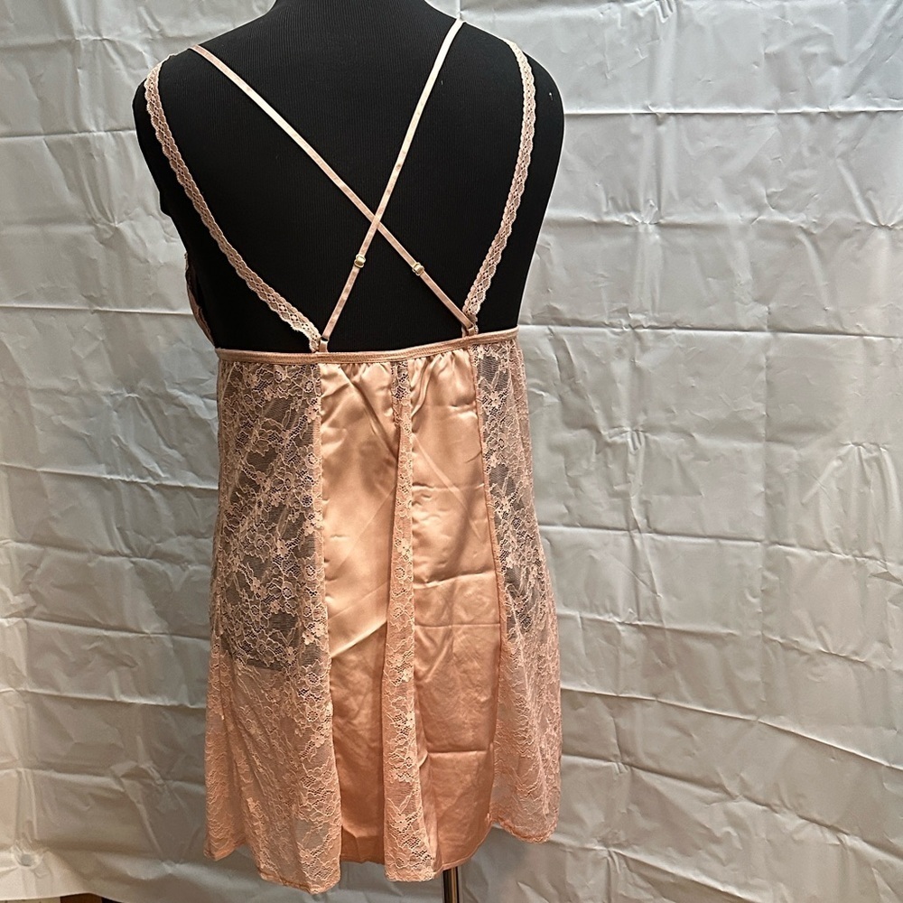 Elegant Peach Satin Women's lingerie - Picture 6 of 9